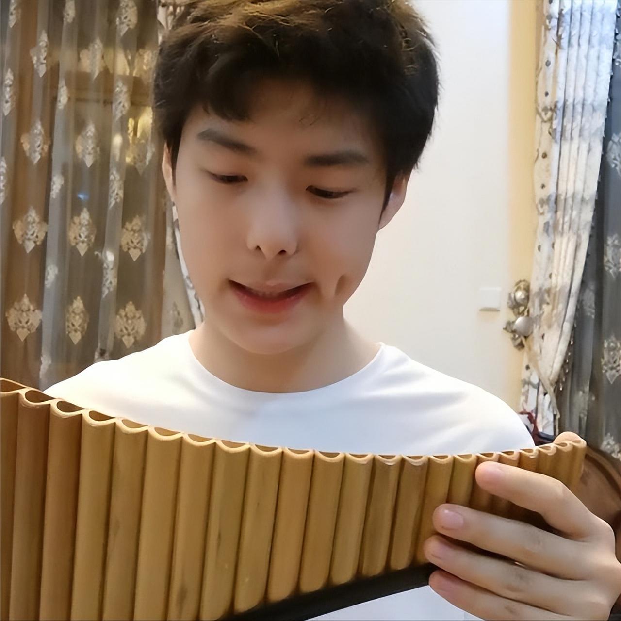 孤独症孩子需要大量的陪伴和关注